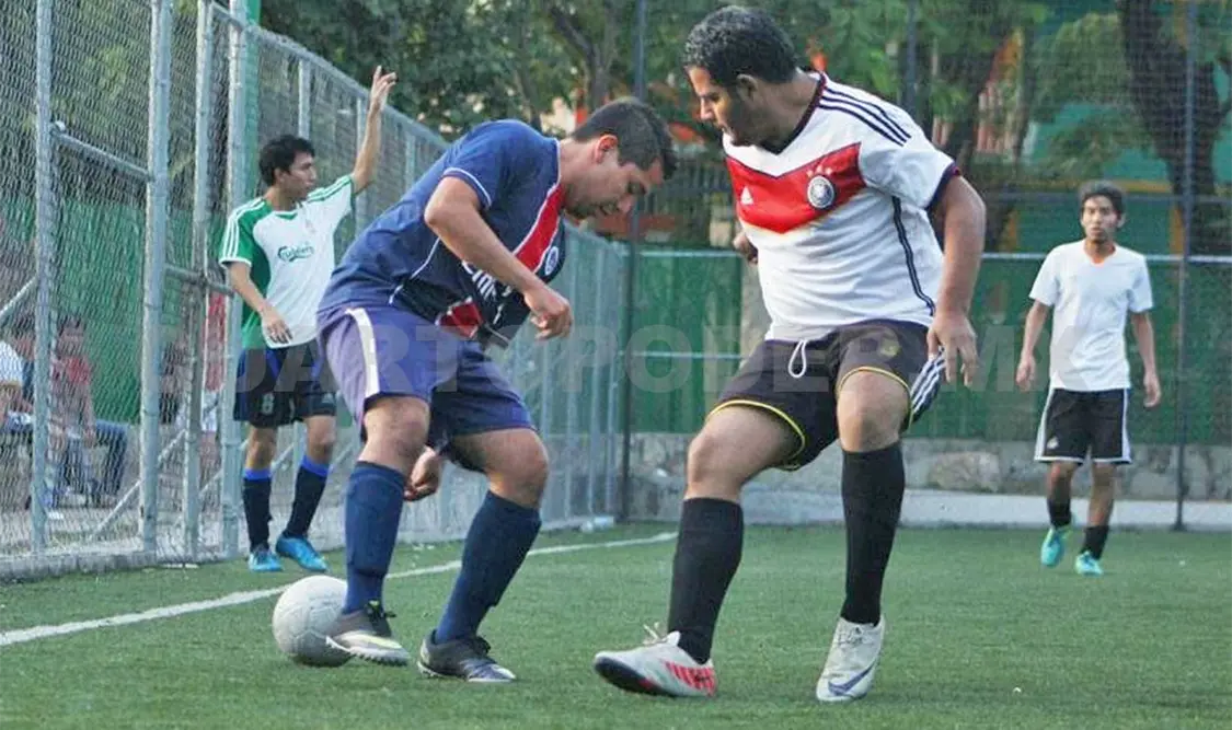 Las escuadras de CBS y Kayzer FC buscarán su boleto a la Liguilla. Cortesía