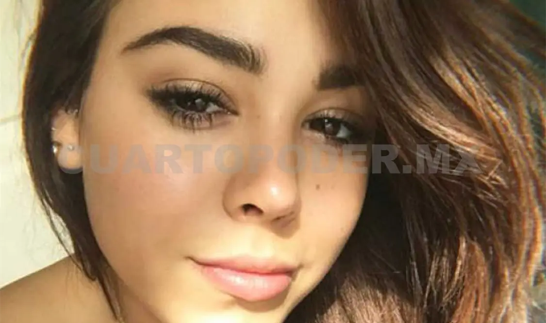 Danna Paola, reflexiva en el muelle