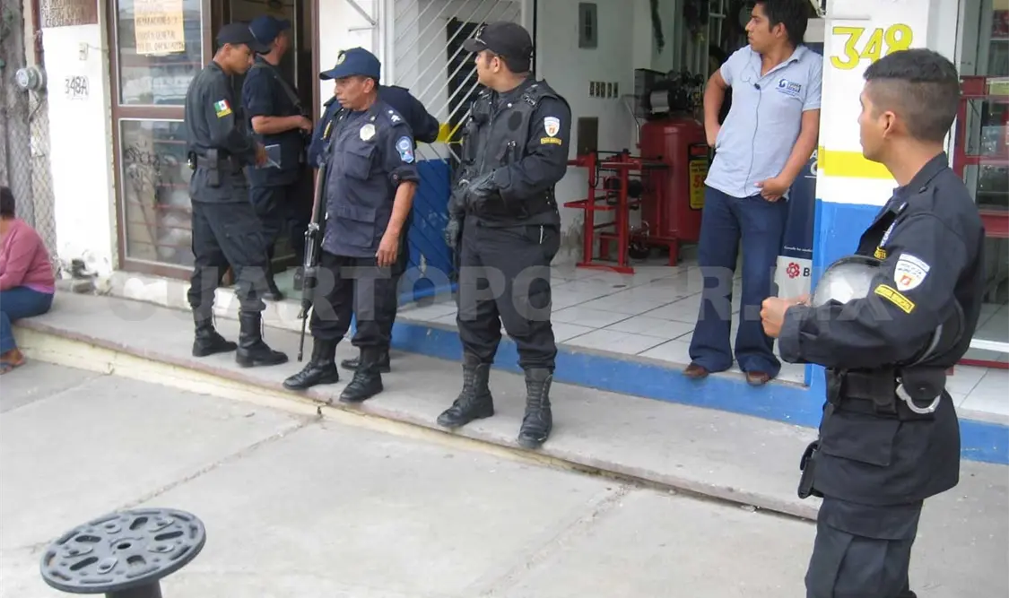 Roban a futuros médicos