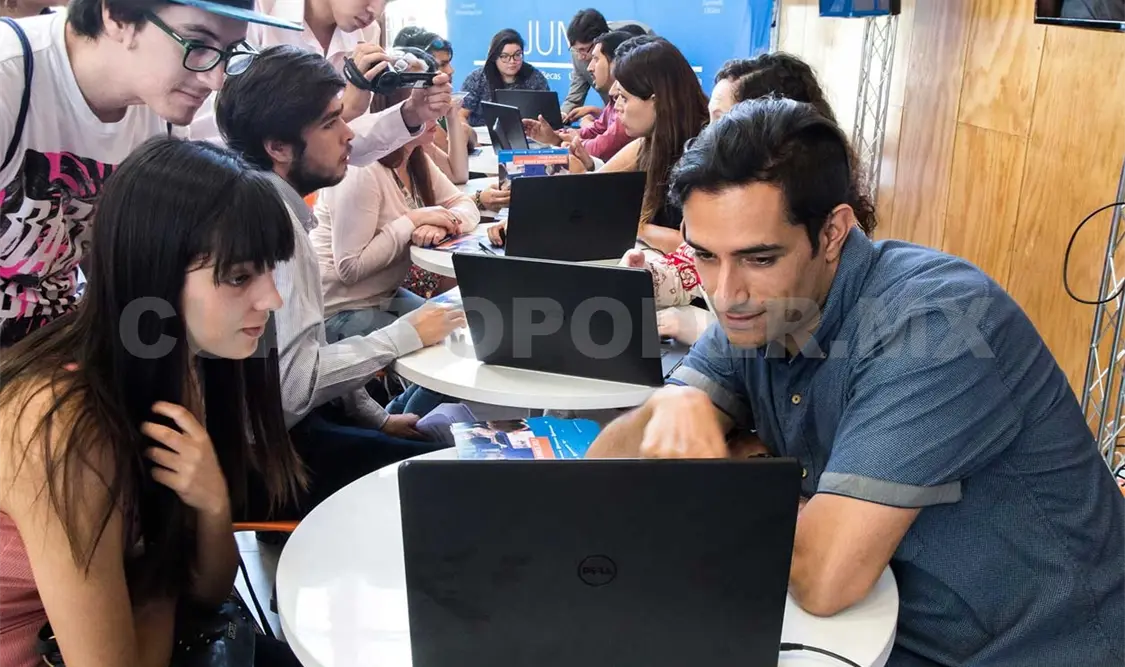 Concursan 100 mil becas internacionales: SEP