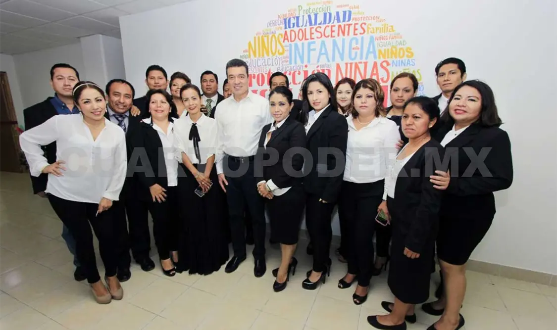 Visita Rutilio Escandón juzgado en Villacrisol