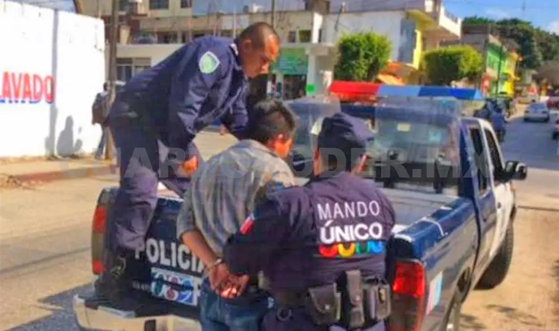 Detienen a ebrio conductor