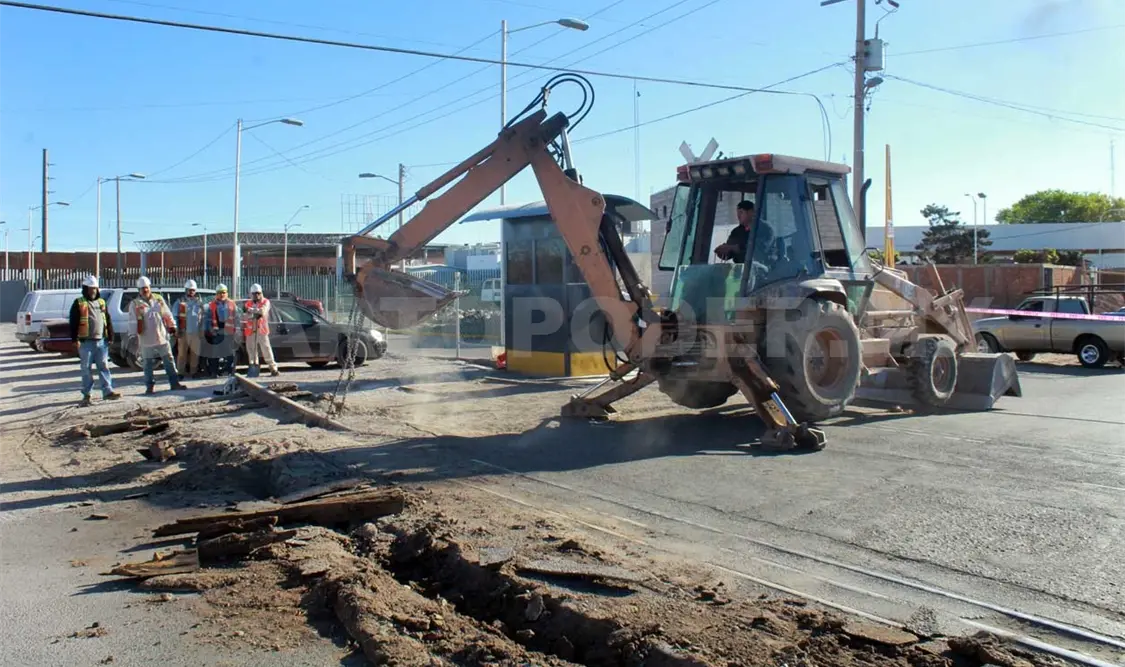 Ya son 28 años que ningún ferrocarril ha vuelto a cruzar, es por eso que se llegó a un acuerdo de retirar las vías, dijo el alcalde aguapretense, Héctor David Rubalcava. NTX