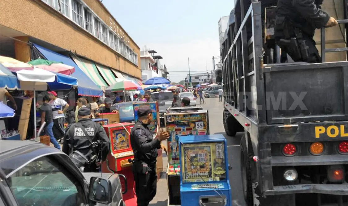 Autoridades estatales desmantelaron una serie de minicasinos que operaban en el Mercado Sebastián Escobar. CP