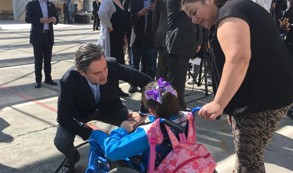 AMLO es un autoritario a quien le da risa la educación: Nuño