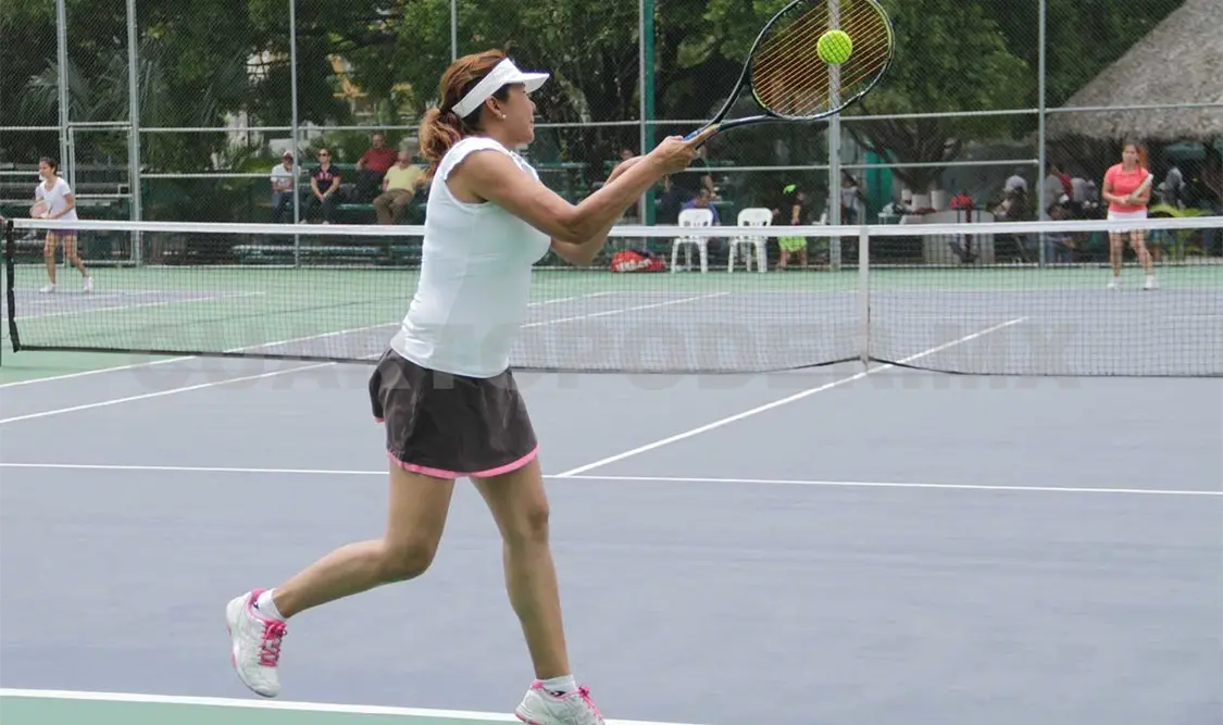 Alistan Torneo de Tenis René Carrillo Chávez