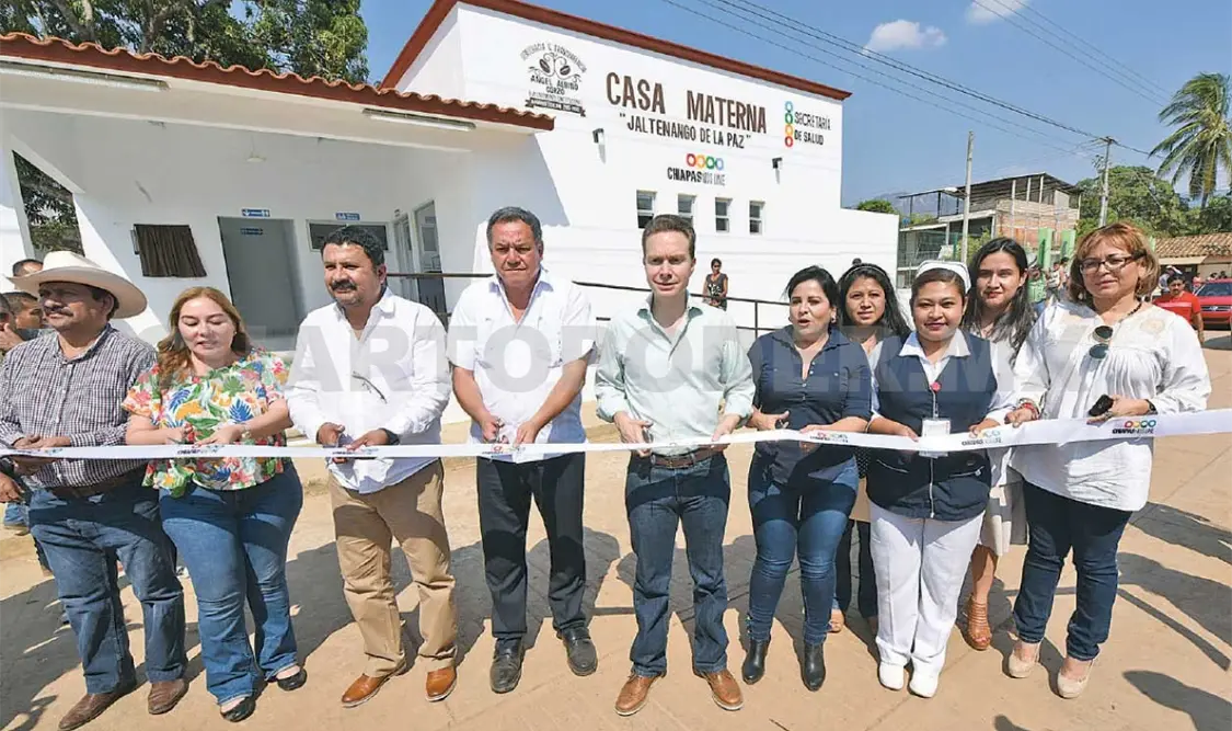 Inaugura MVC Casa Materna en Ángel Albino Corzo