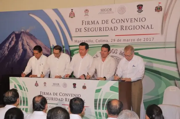 Lucrar políticamente con seguridad lastima a México: Osorio