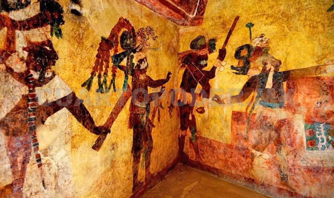 Expertos restauran imágenes de murales