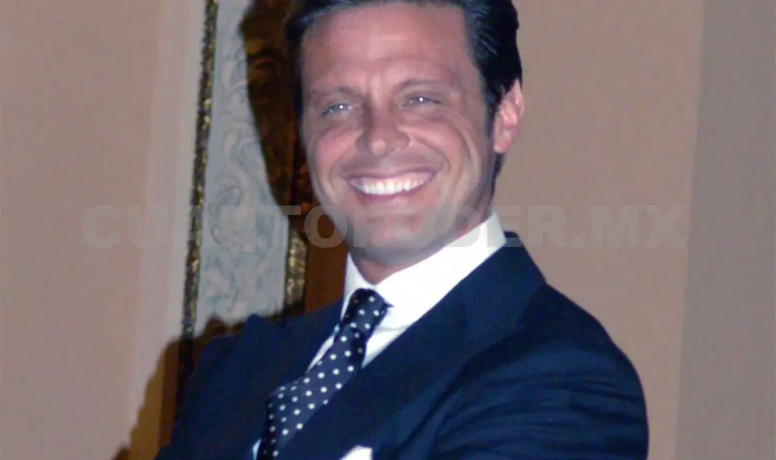 Demandan a Luis Miguel por no pagar la renta
