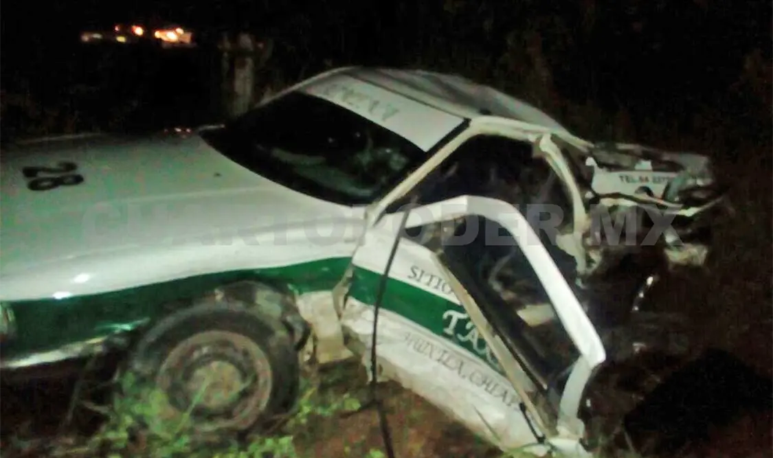 Un lesionado en choque de taxi