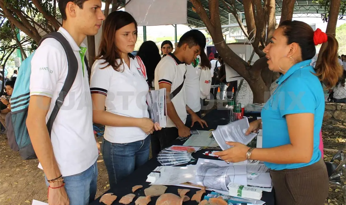 Aspirantes conocen oferta educativa de la Unicach