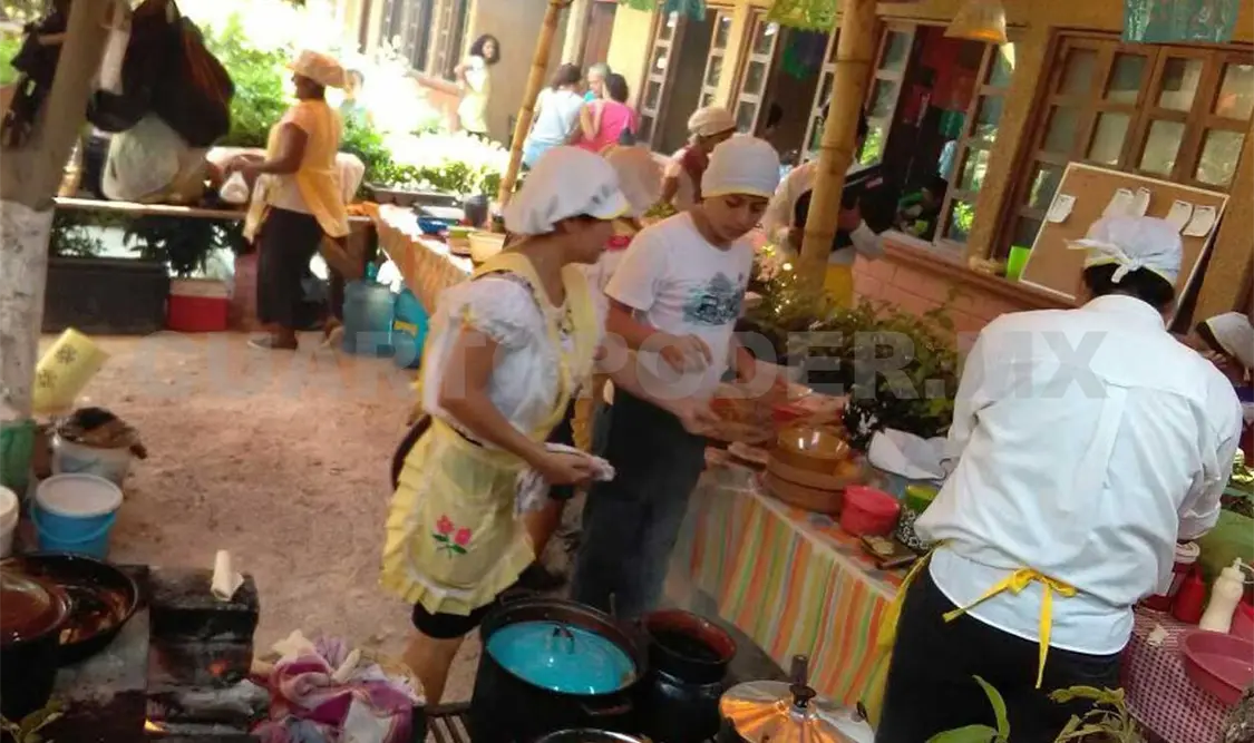 Castellanos exhortó a la población a visitar este lugar consumiendo productos locales y el rescate de las tradiciones. CP