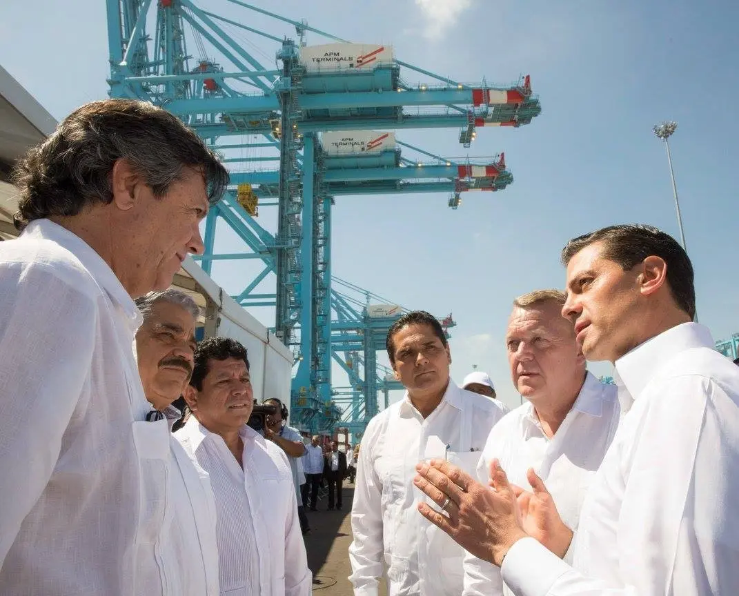 México amplía capacidad de puertos en favor del libre comercio: Peña Nieto