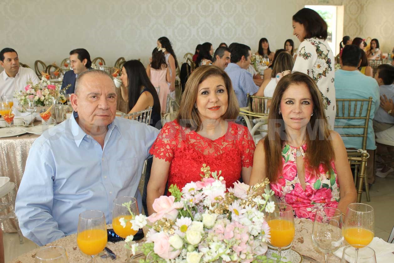 Isabella recibió la comunión