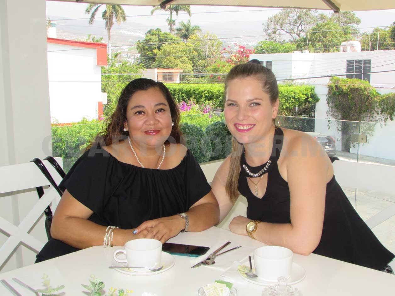 Ivonne celebró con un ameno desayuno