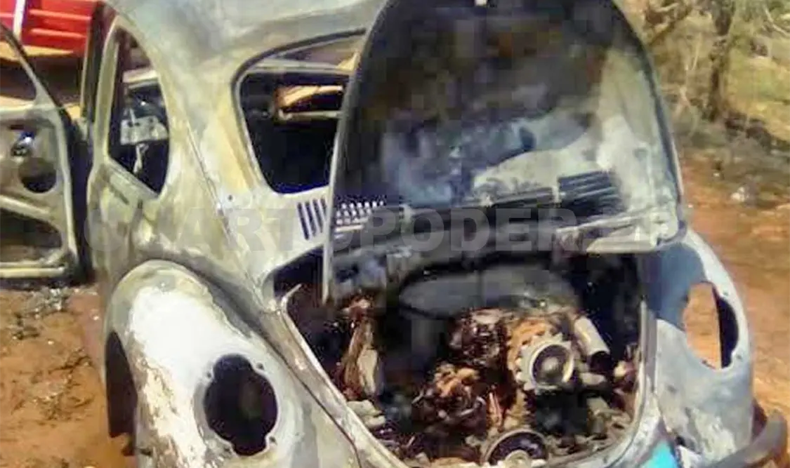 Volkswagen queda reducido a cenizas