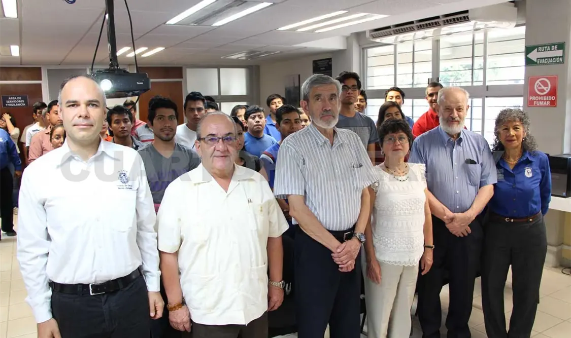 Imparten conferencia a 35 años de erupción del Chichón