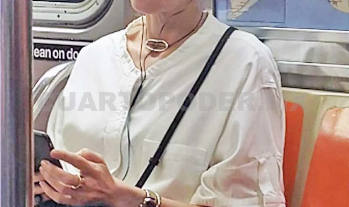 Naomi Watts “trolea” a fan en el metro