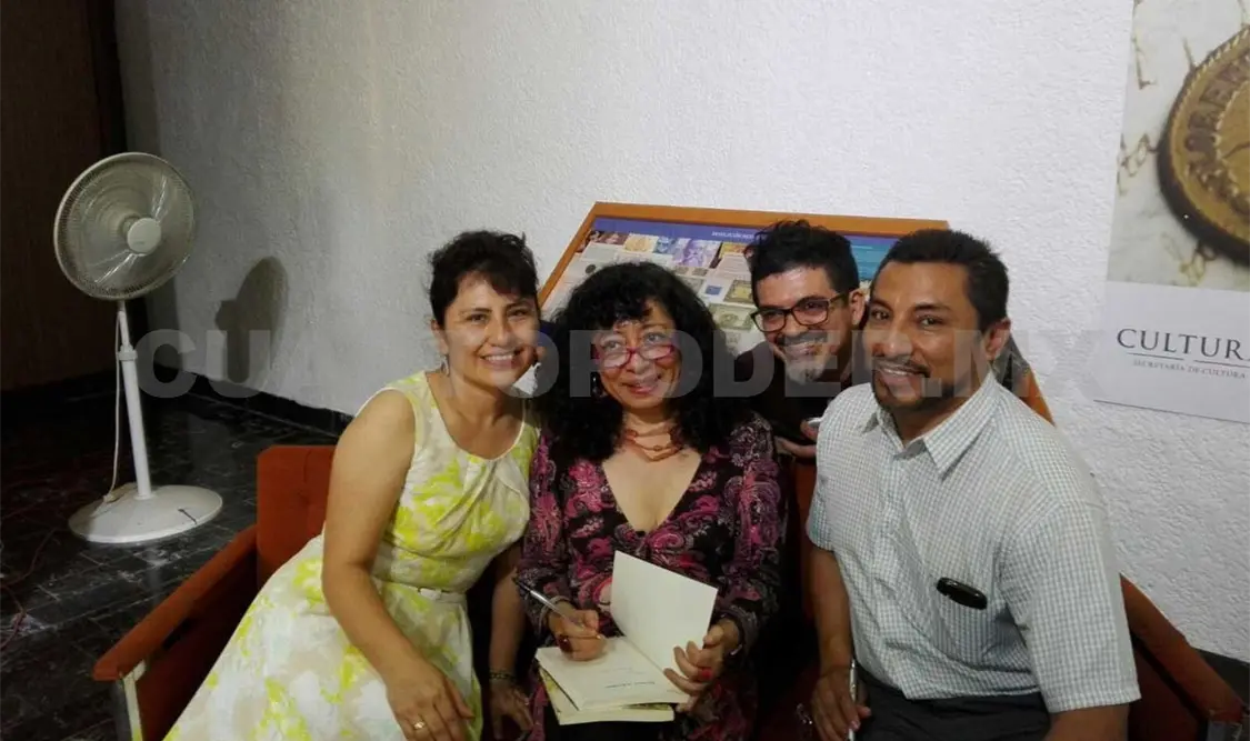 Presentan obras literarias en Museo Regional