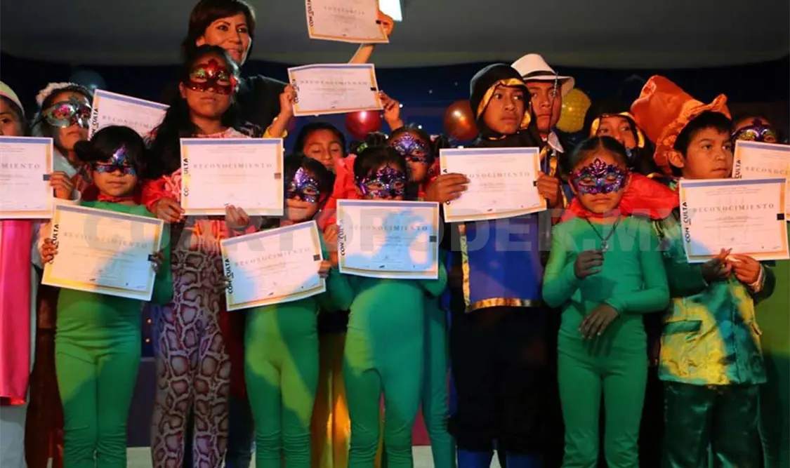 Concluye taller comunitario de artes escénicas