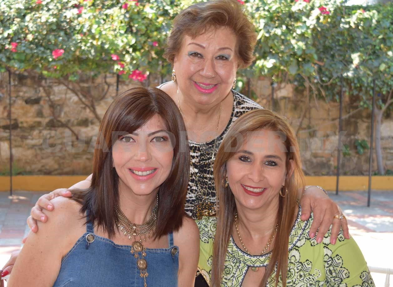 Celebran a Linda su cumpleaños 75