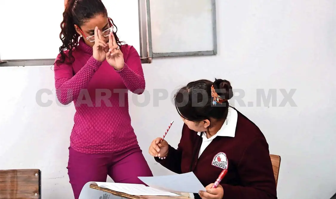 Sordos en México, sin educación ni trabajo: Rivera