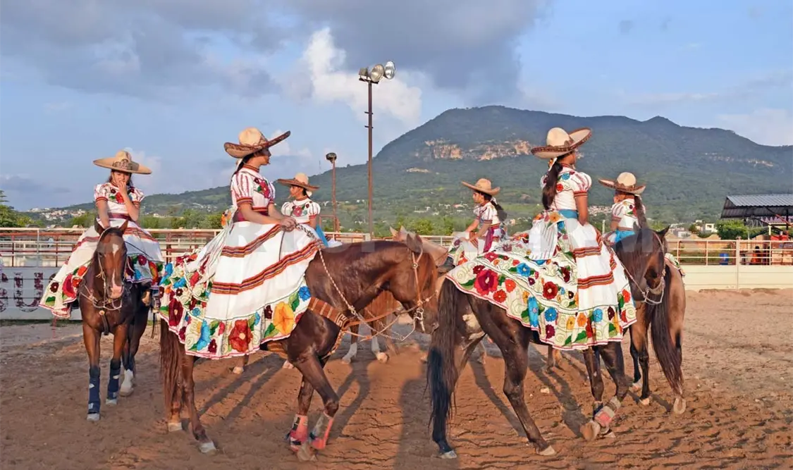 Tercia de títulos para Charra de Chiapas