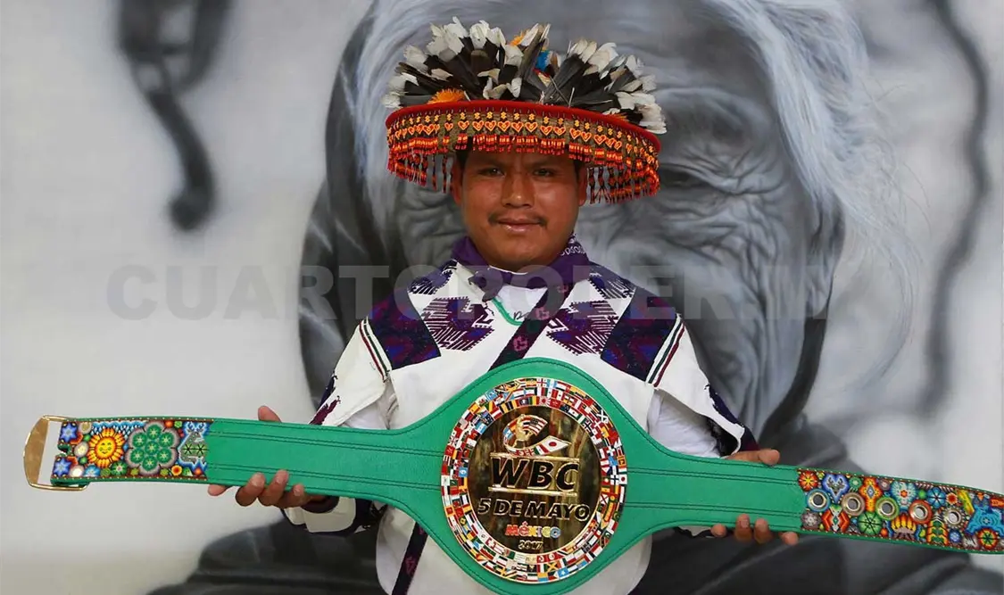 Obra huichol en cinturón para Canelo o Chávez