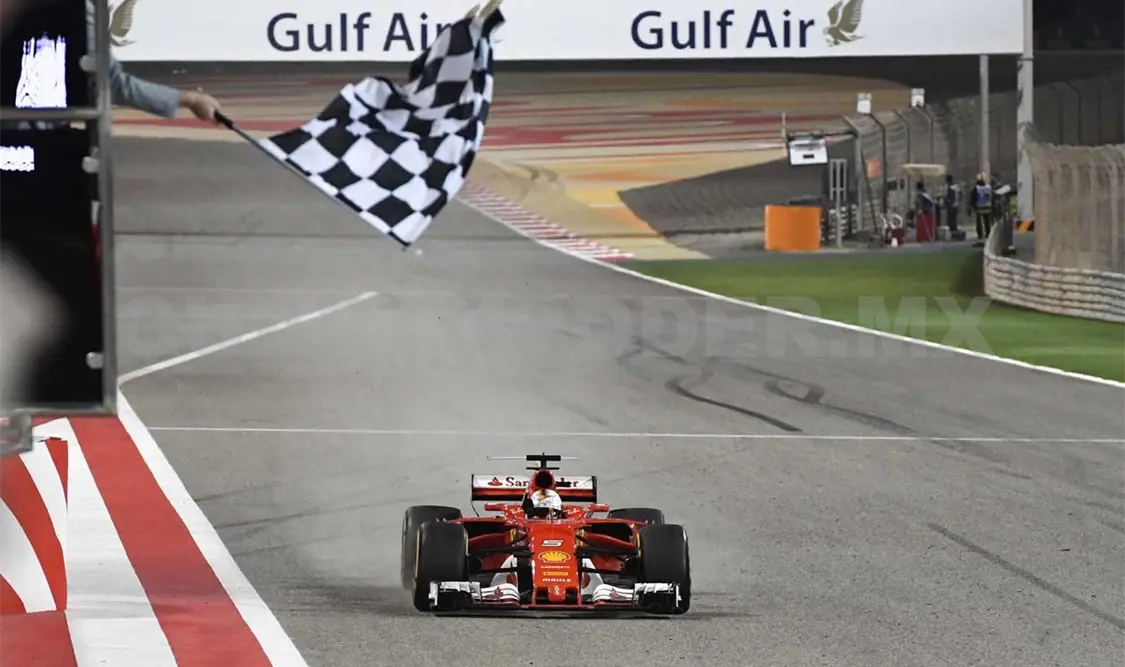 Vettel lidera y gana en Gran Premio de Baréin