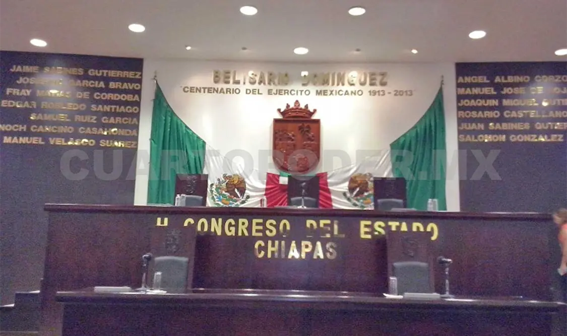 Comuneros ponen nueva autoridad municipal
