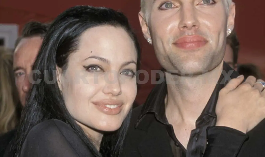 Angelina Jolie despidió a su hermano