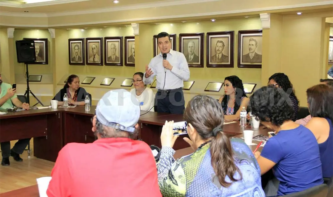 Analizan acciones contra la violencia de género