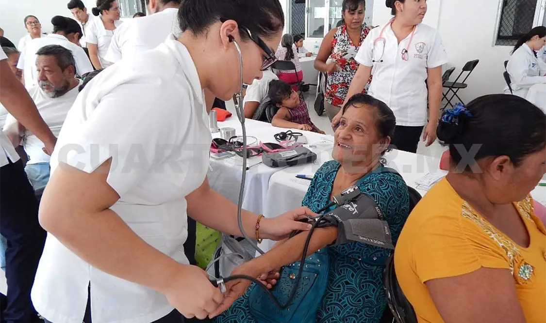 Acercan servicios de salud a diversos municipios