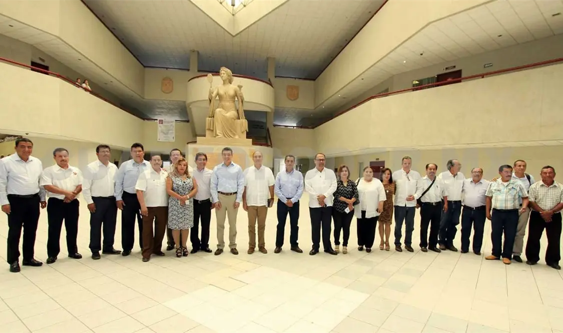Firma convenio Escandón y Consejo Empresarial