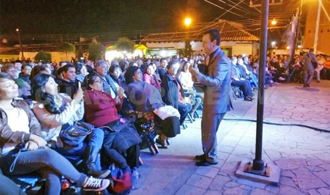 Realizan con éxito “Festival del Bolero”