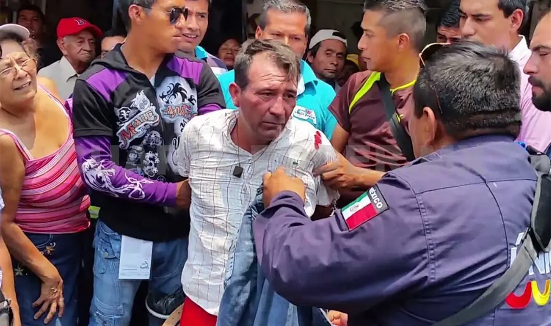Ladrón detenido por peatones