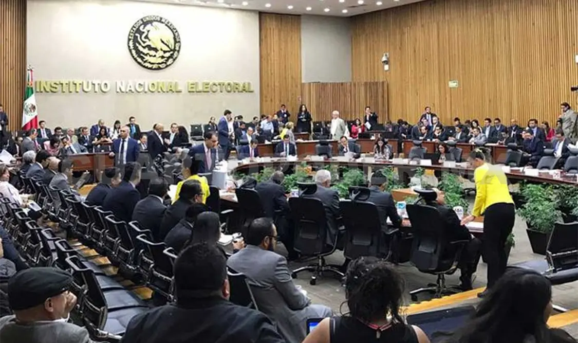 Multan a 8 partidos por irregularidades