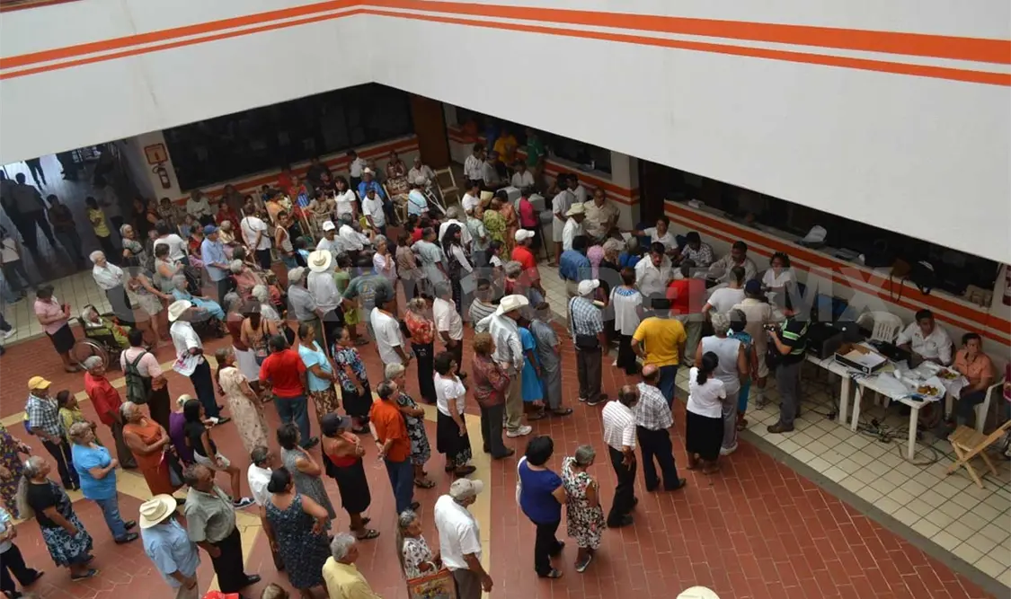 Suspenden pago del programa Amanecer
