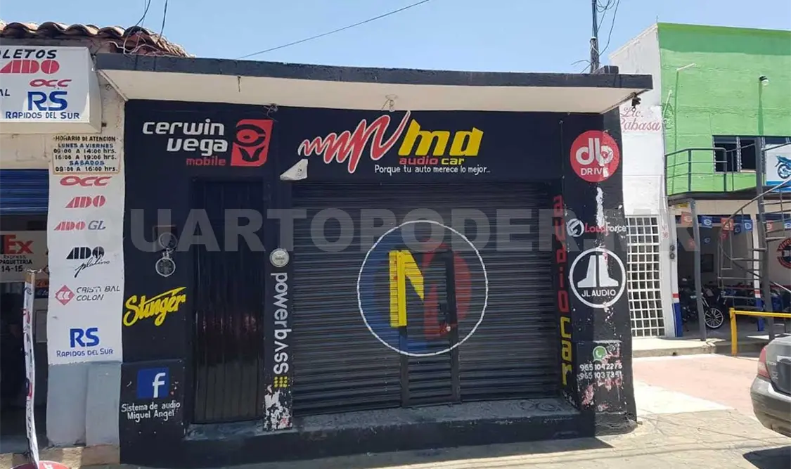 Ladrones vacían tienda de sonido