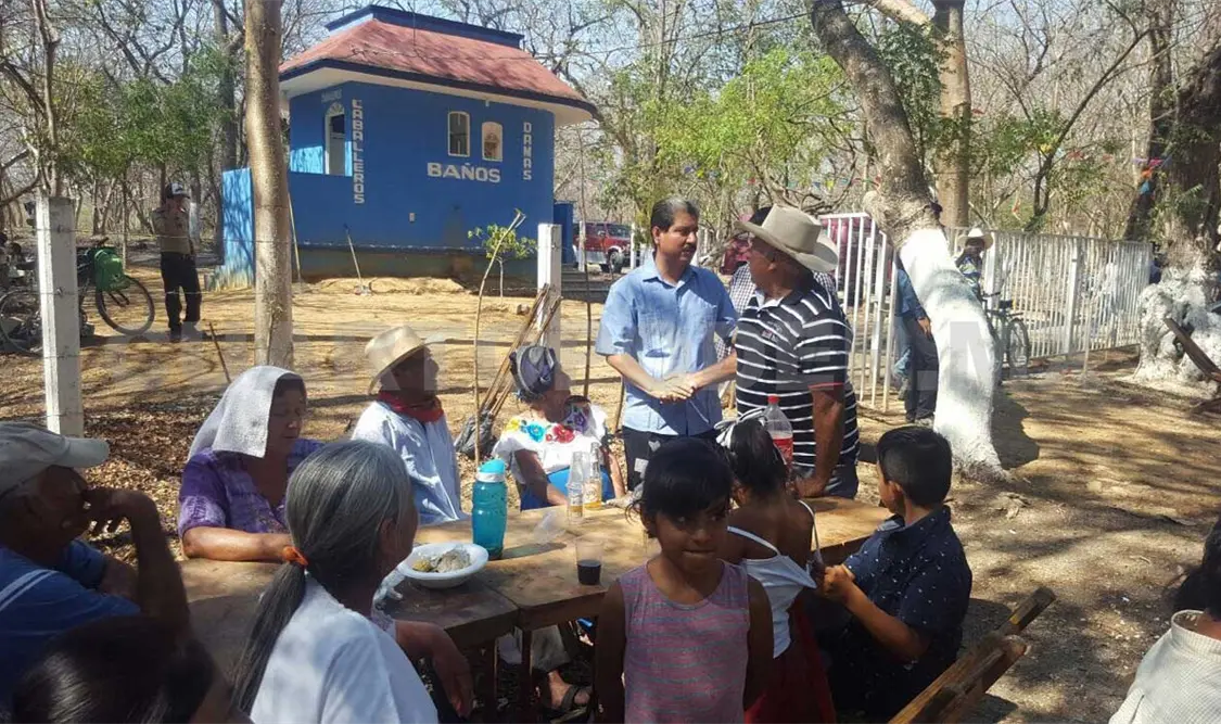 Ejidatarios buscan mejoras a su comunidad