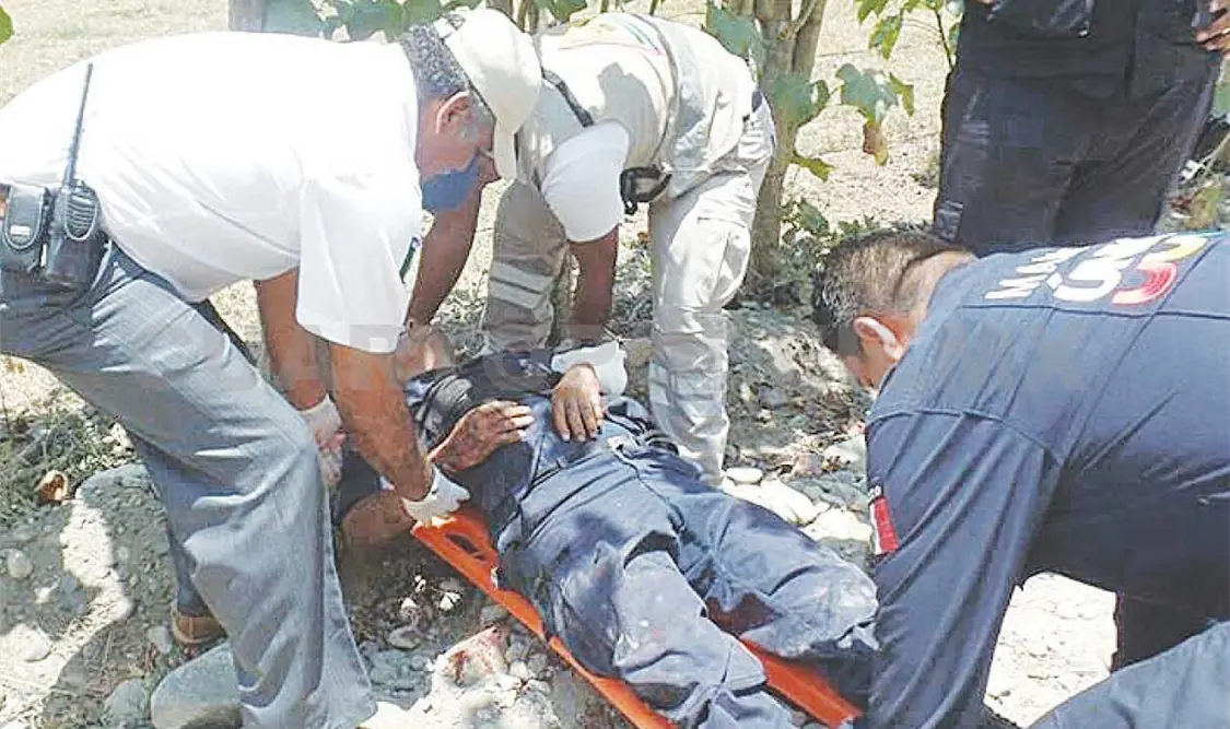 Dan muerte policías de la PEP a campesino