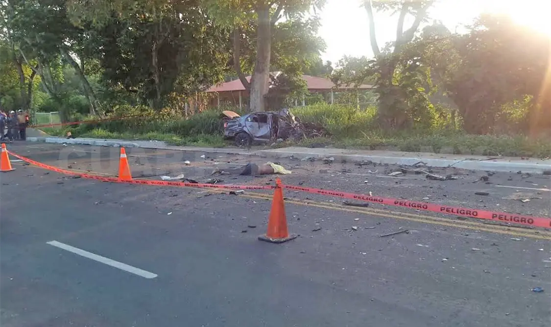 Dos muertos en carreterazo