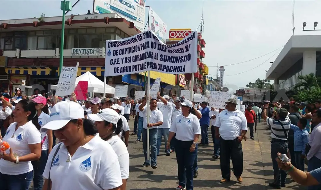 Realizan marchas por el Día del Trabajo