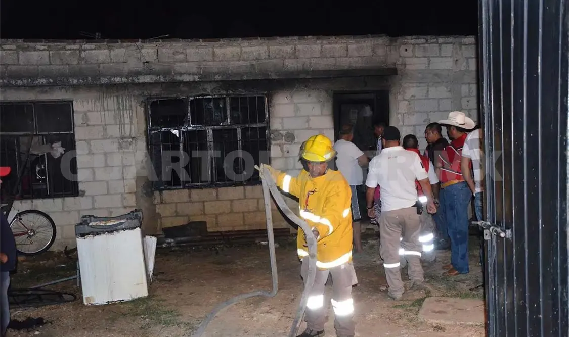 Incendio moviliza a equipo de rescates