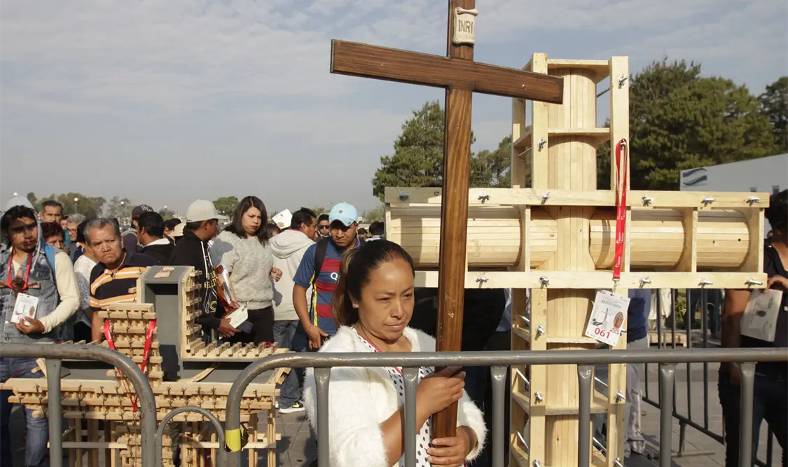 México celebra a la Santa Cruz, fiesta con origen romano