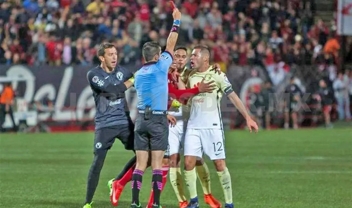 TAS reduce sanción de Triverio y Aguilar