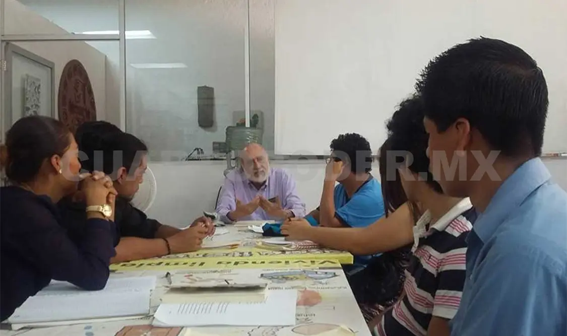 En una de las sesiones del taller. Cortesía