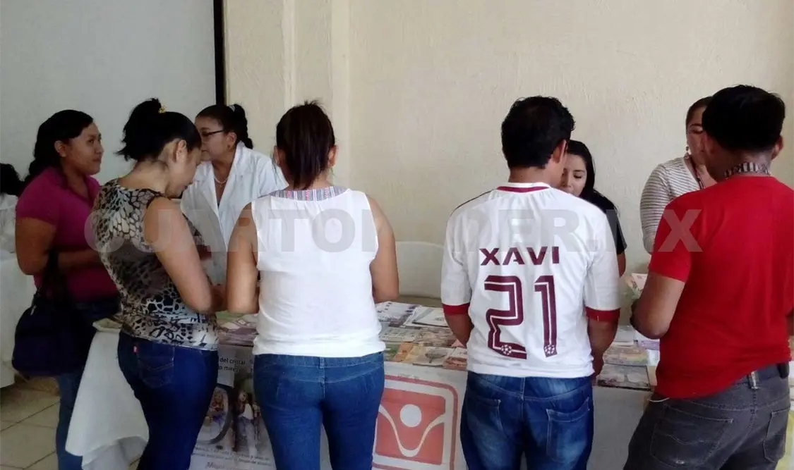 Capacitan a trabajadores contra adicciones