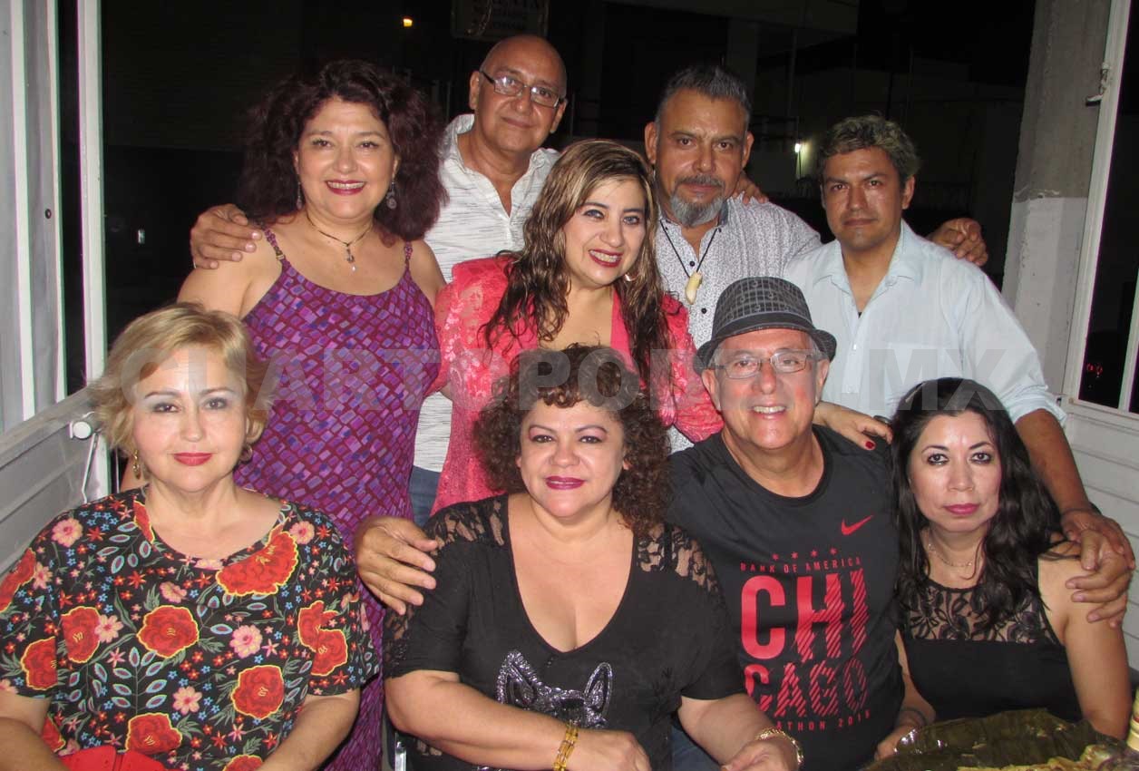 Susi celebró en compañía de sus amigos